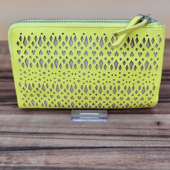 Stella & Dot Double Zip Yellow Cutout Clutch, Like New - Picture 2 of 6